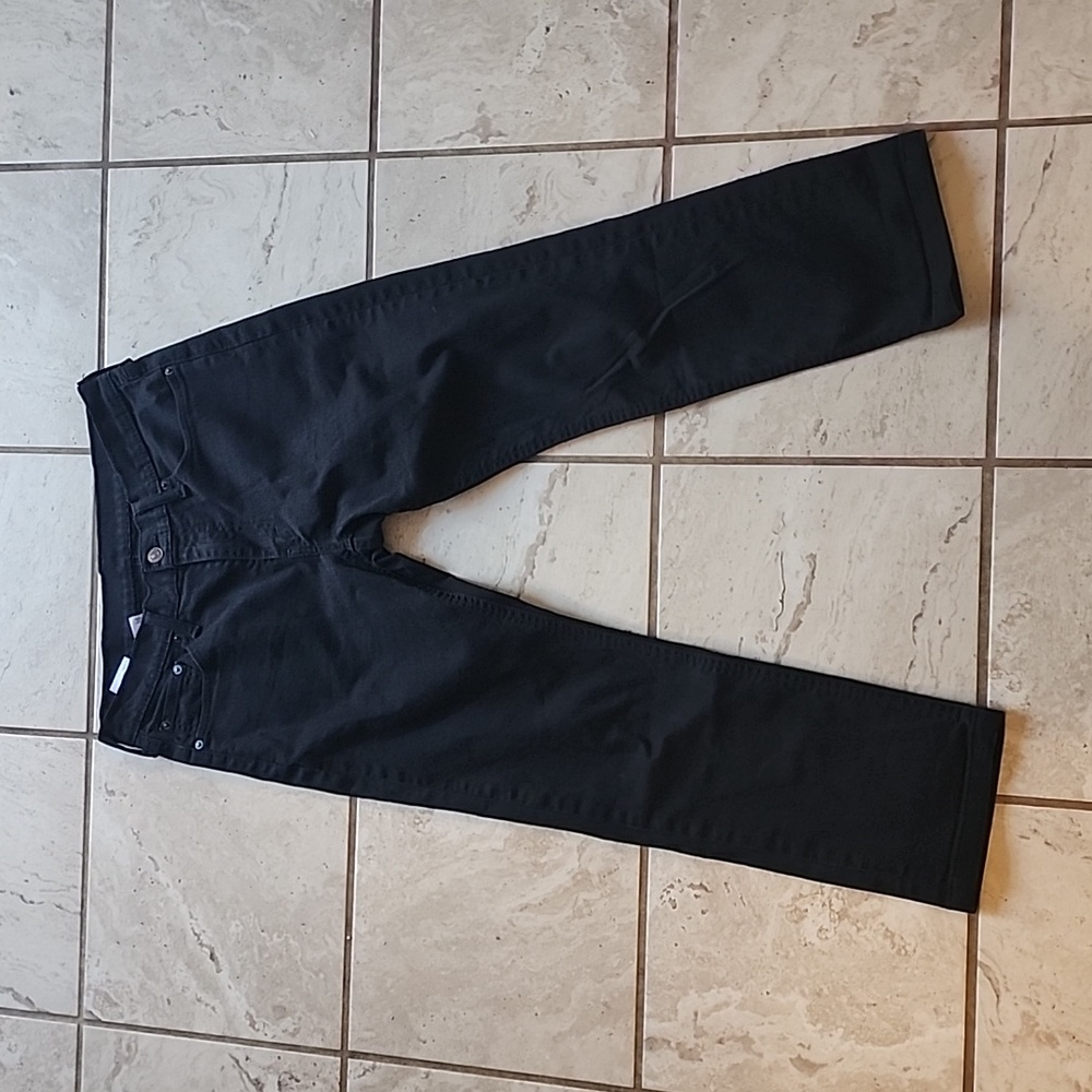 541 Size 30 Levi's Jeans